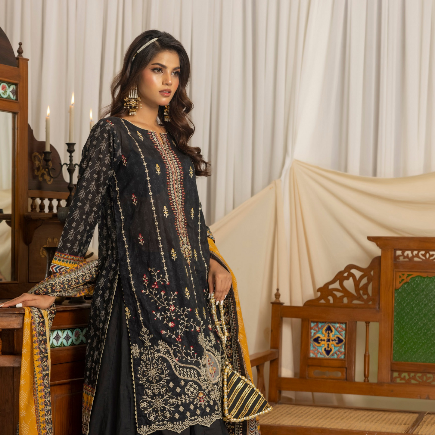 SALINA BY RAGALIA- 3PC EMBROIDERED LAWN SUIT WITH CUTWORK DUPATTA