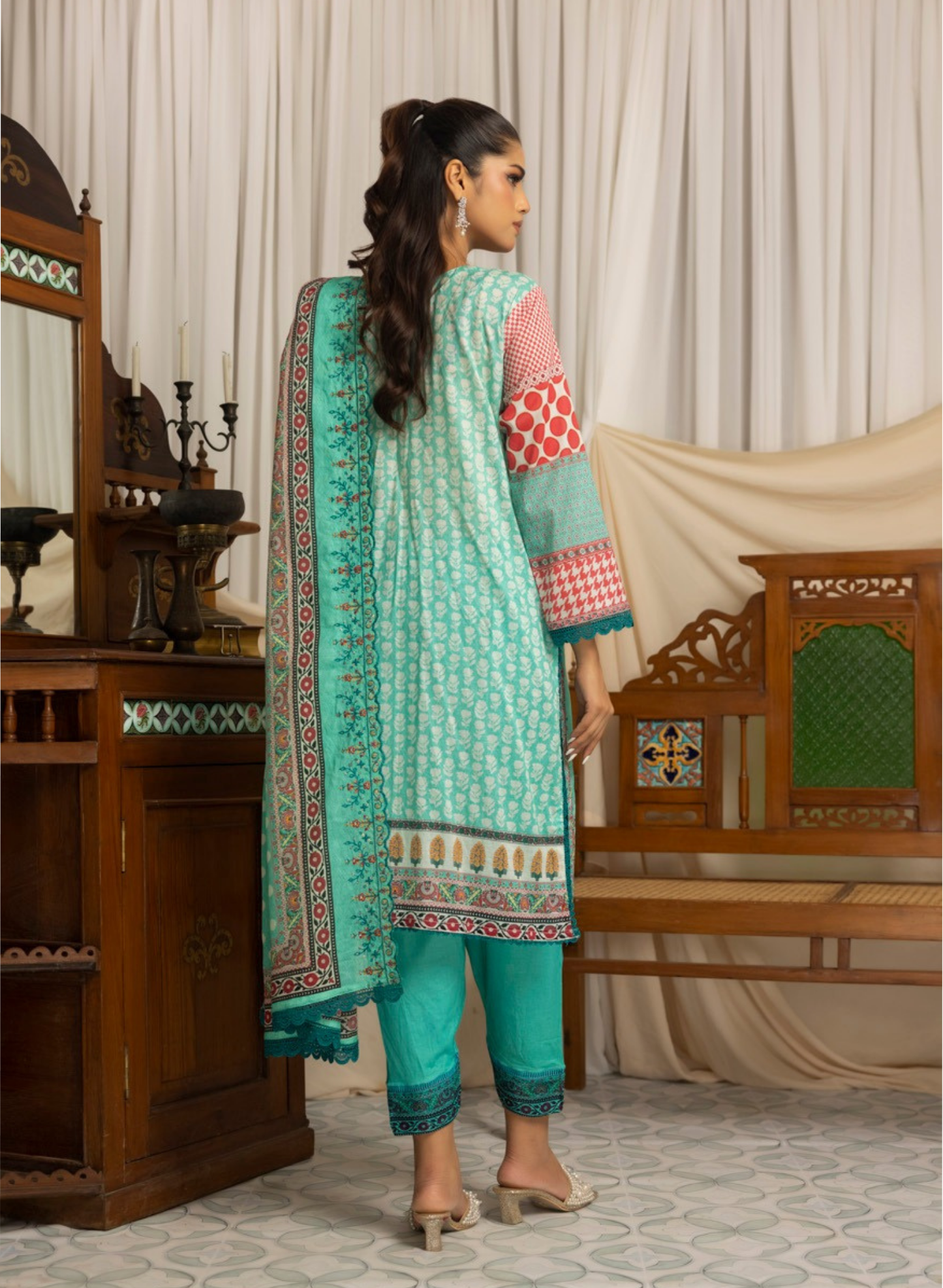 SALINA BY RAGALIA- 3PC EMBROIDERED LAWN SUIT WITH CUTWORK DUPATTA